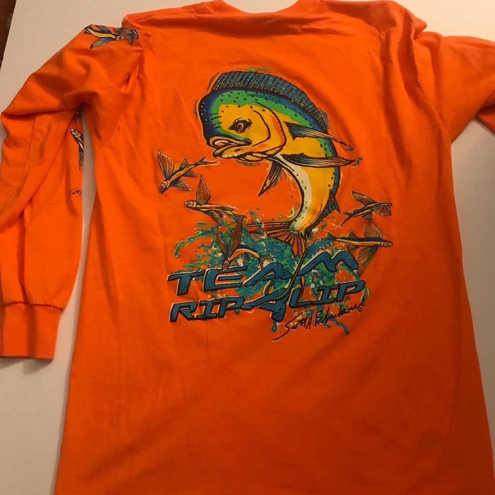 GRAPHIC LONGSLEEVE 🐟🧡🎣